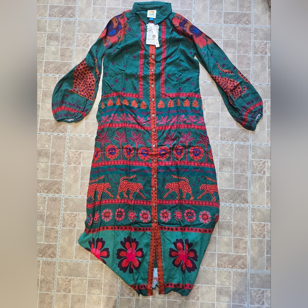 FARM Rio Green Maxi Shirt Dress with Red Floral & Animal Motifs - Picture 5 of 8
